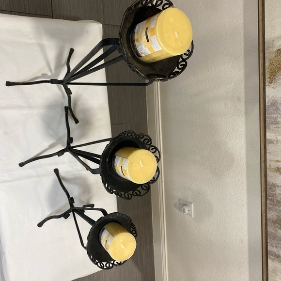 Elegant Black Iron Candle Holders Set - Picture 5 of 8